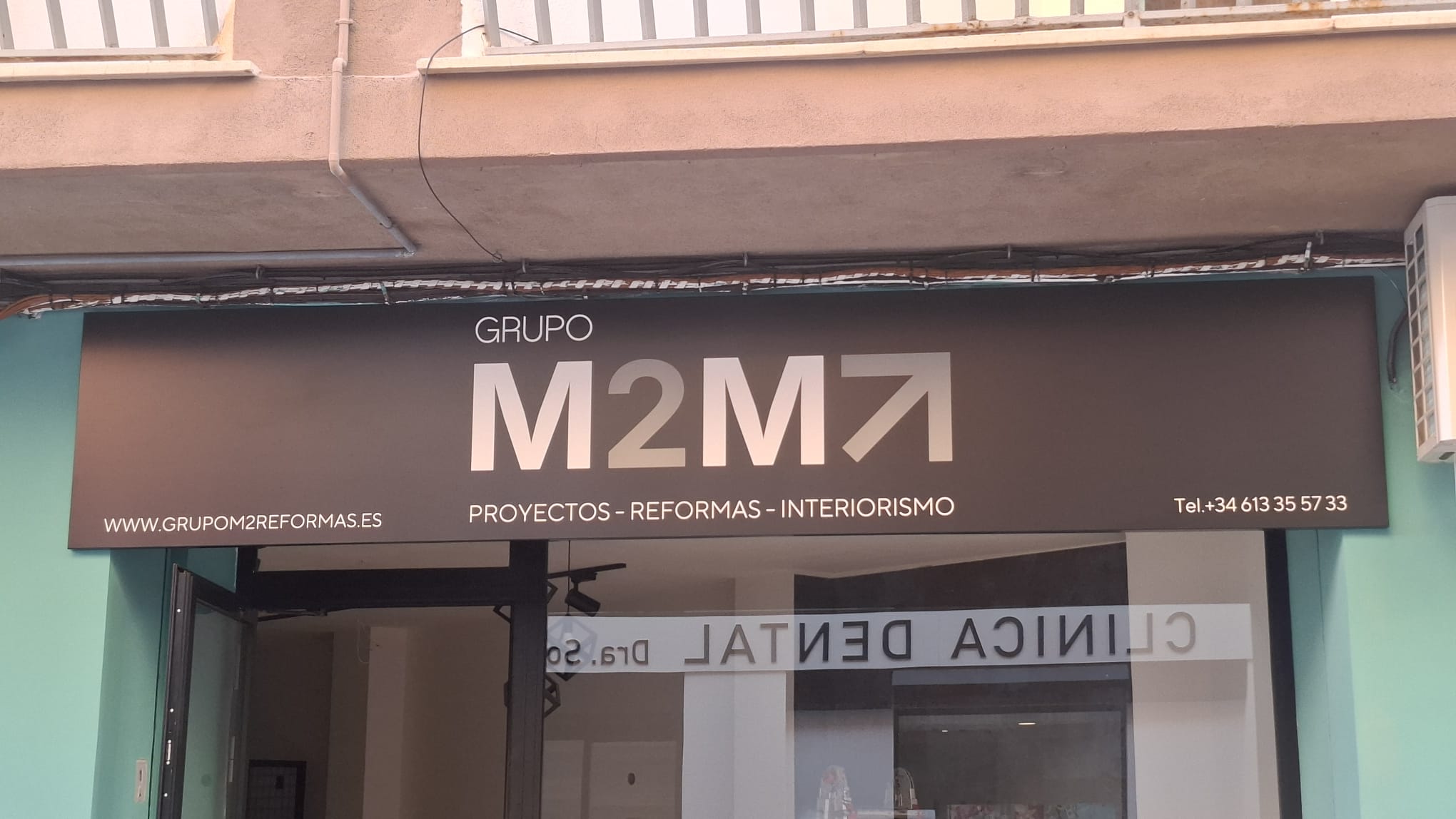 Materiales y acabados en el showroom de Grupo M2M Reformas